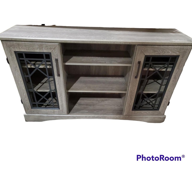 Kith 60 Grand Oak Entertainment Center 61232 STORE PICKUP ONLY