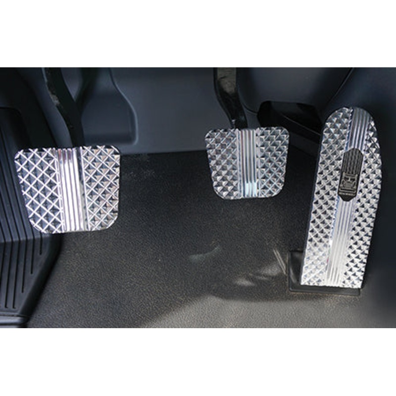 Kenworth T660/T680/T880 2014+ chrome diamond billet foot pedal set