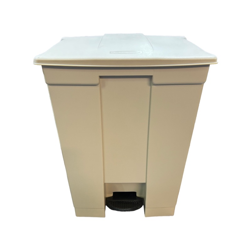 RUBBERMAID COMMERCIAL PRODUCTS, Step Can, Plastic, Beige, 18 gal Capacity, 19 3/4 in Wd/Dia
