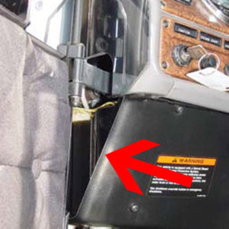 Freightliner Classic/FLD stainless steel lower end dash trim – driver’s side