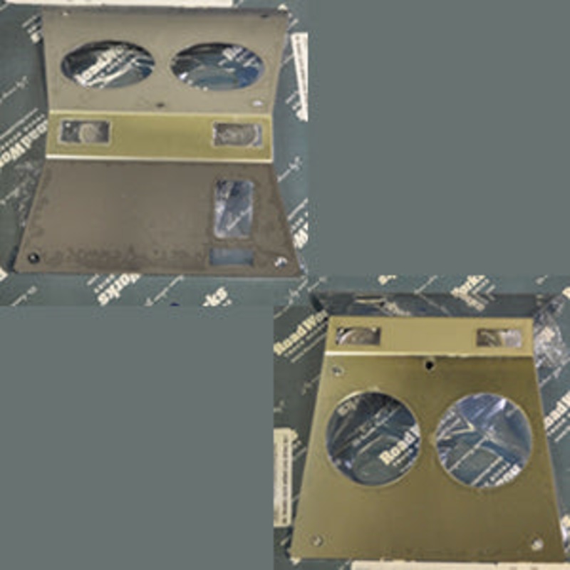 Kenworth -2004 stainless steel center console map light cover w/driver’s side switch cutout