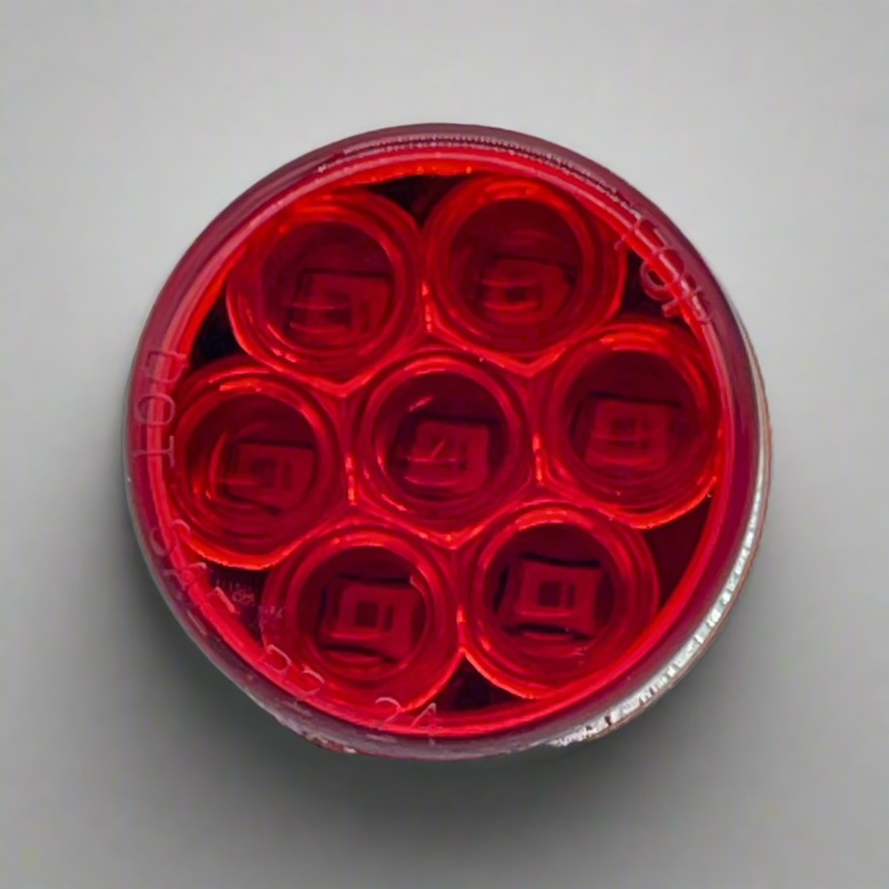 Red 2 round 7 diode LED marker / clearance light with reflector