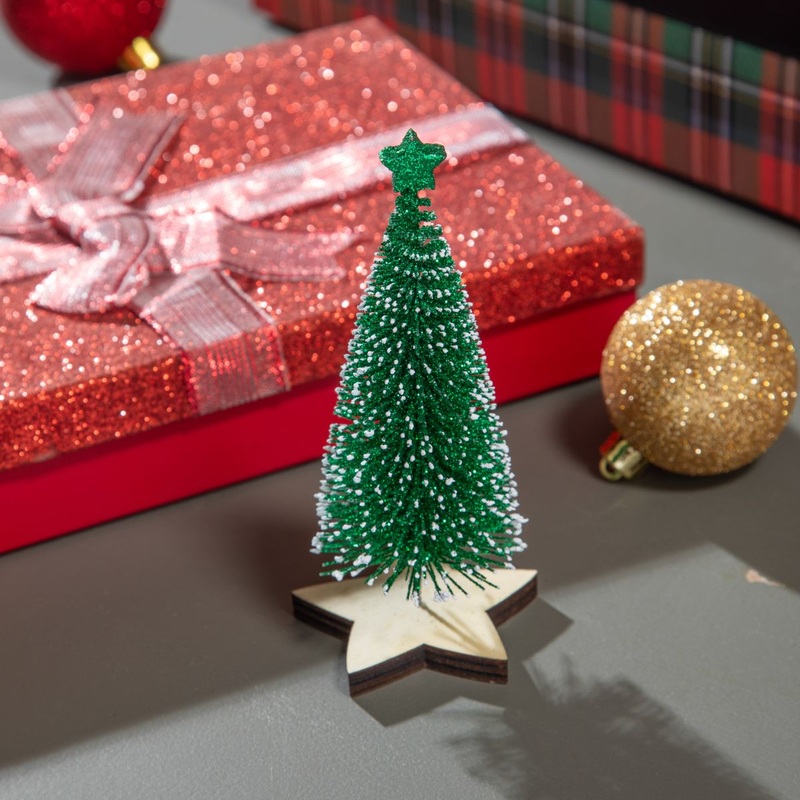5.25 Bottlebrush Christmas Tree with Star Base Table