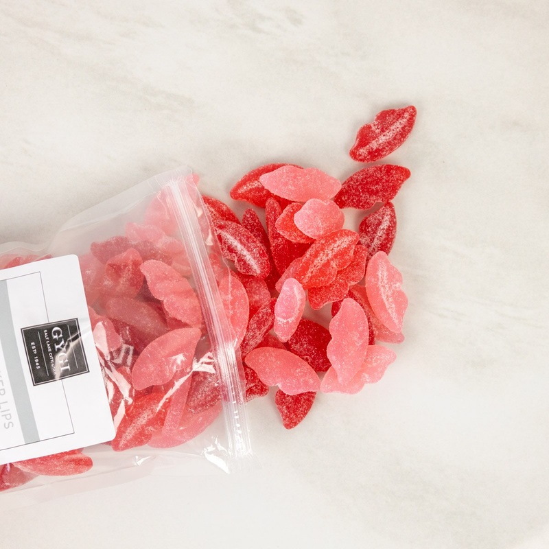Sour Pucker Lips – 2 Lb Bag