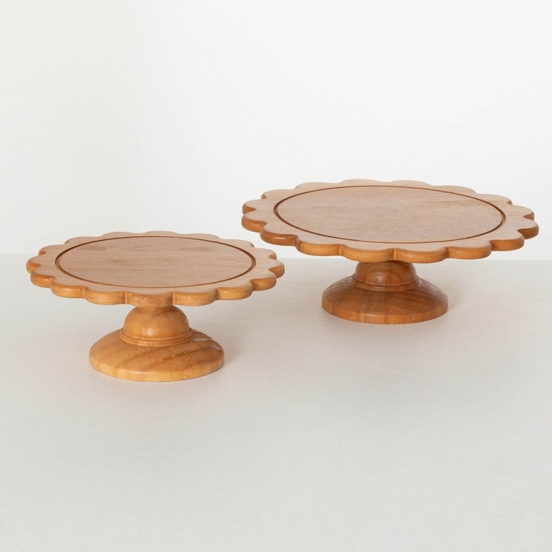 Wooden Scalloped Riser- Set of 2