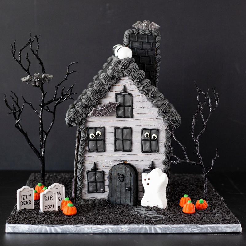 Cooking Class: Haunted Gingerbread House with Kristie Cottrell Sept 27th at 11 am