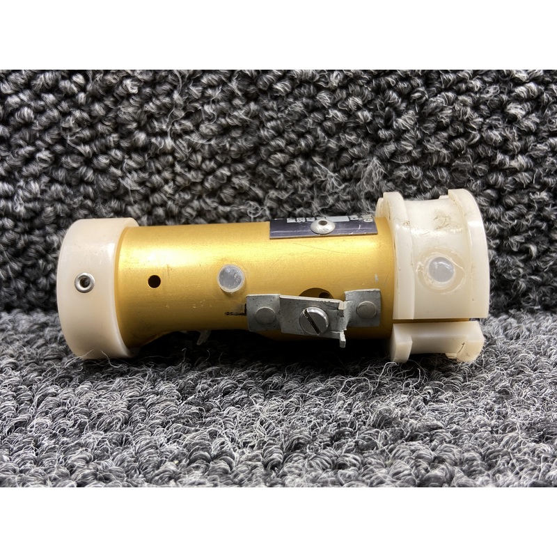 020-924-003 (Alt: 9910082-8) Gull Airborne Auxiliary Fuel Transmitter LH or RH
