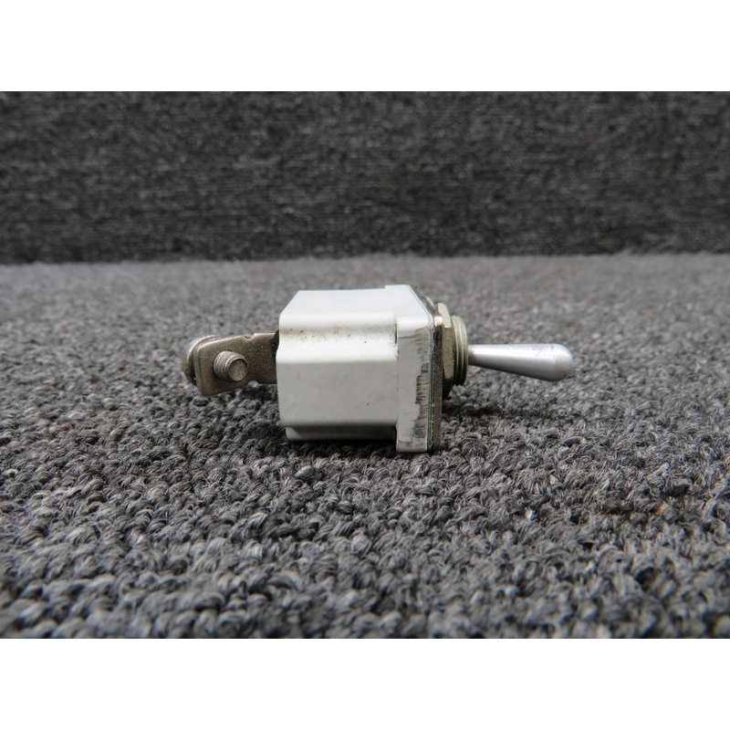 D7270-5-10 Klixon Toggle Switch (Amps: 10)