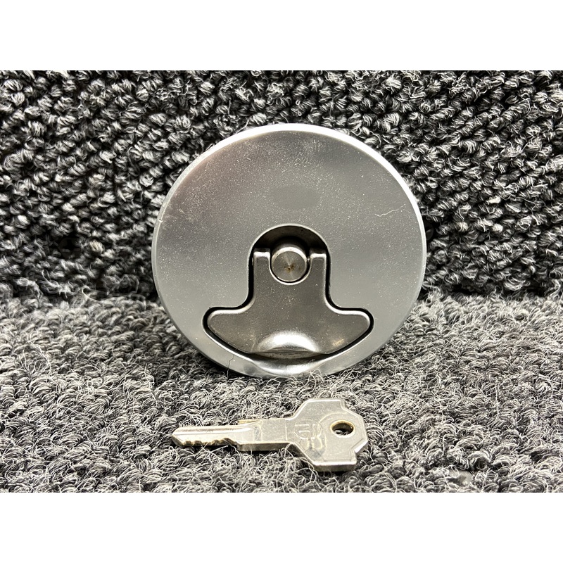 18051-002 Newton Equipment Aero 200 Locking Fuel Tank Cap Assembly w Key