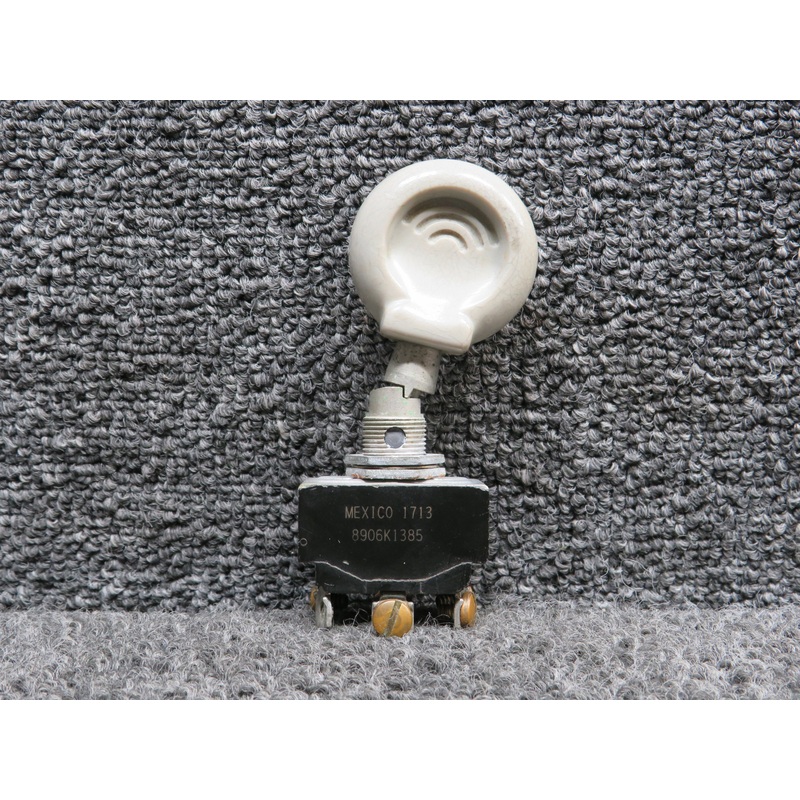 8906K1385 (Alt: 487-936) Eaton Landing Gear Toggle Switch (Crazing)