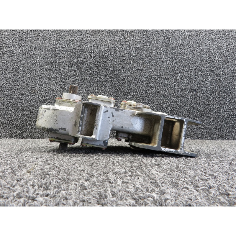 010A-62801 Mitsubishi MU2B10 Flap Control System Gear Box
