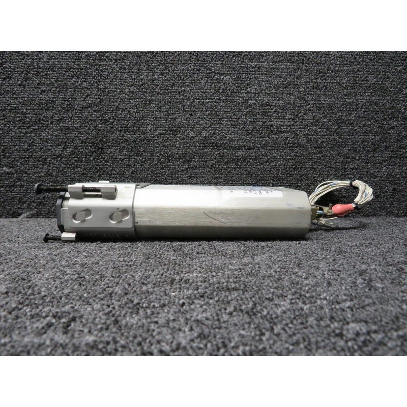 65018-005 (Alt: 9912552-3) Spirent Ram Air Temp Indicator with Mount & Mods, 28V