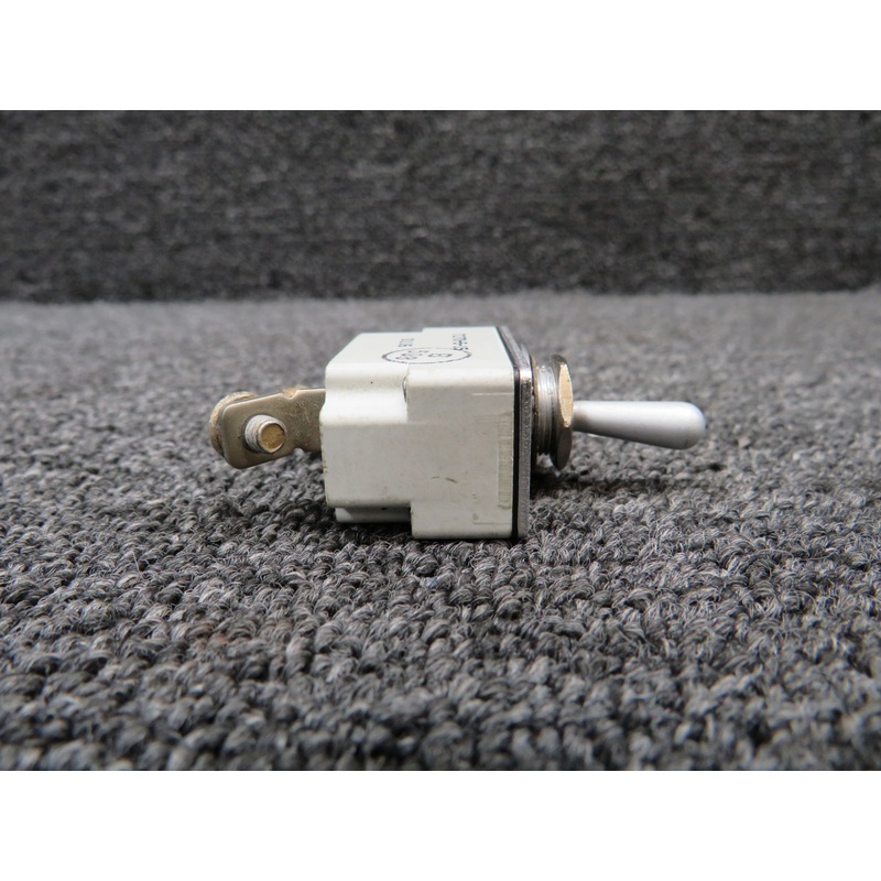 7270-5-15 Klixon Toggle Switch (Amps: 15)