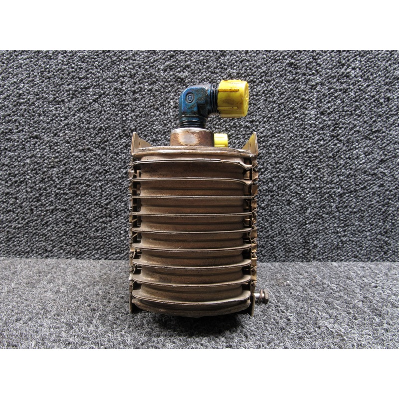 8529245 (Alt: 455-192) Harrison AP09AU06-01 Oil Cooler (Damaged)