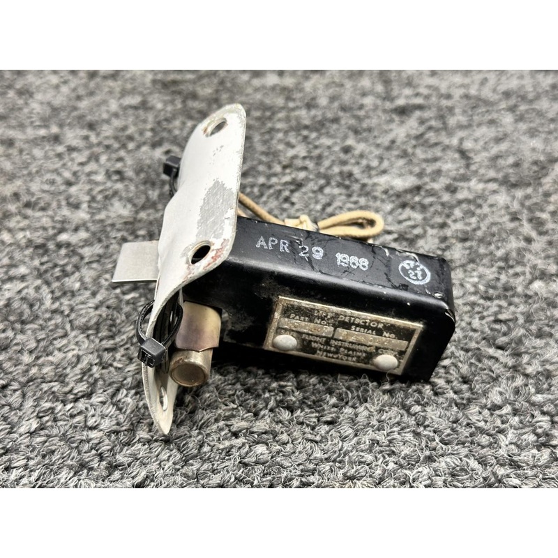 151-7 Safe Flight Lift Detector Assembly