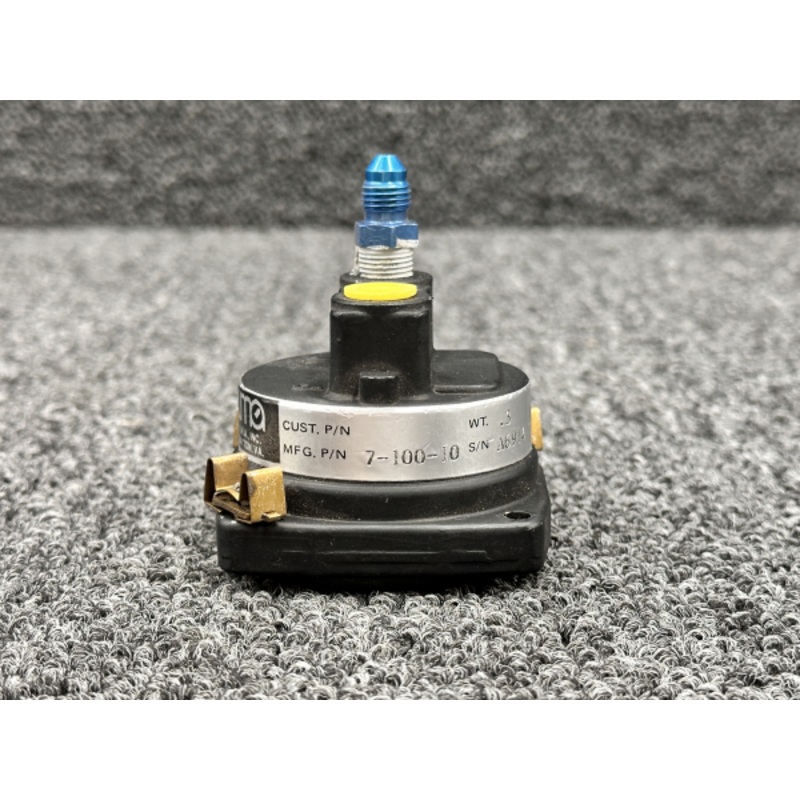 7-100-10 UMA Inc Manifold Pressure Indicator