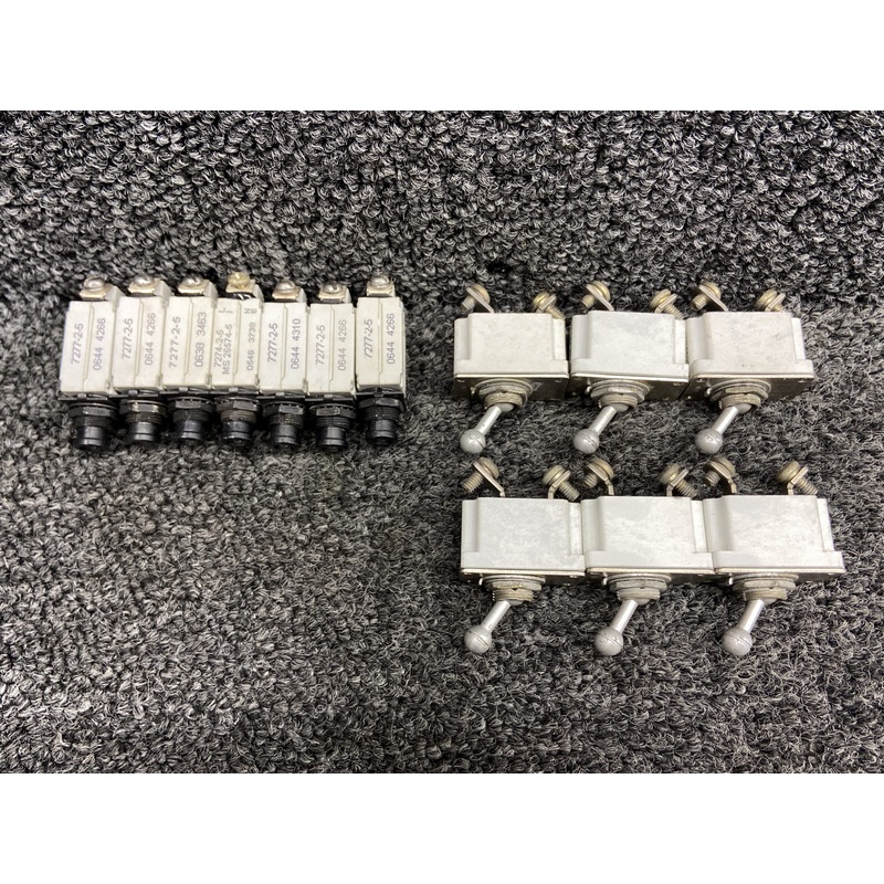 7277, D7270 Klixon Push to Reset, Toggle Circuit Breaker Set (Amps: 5, 7.5, 10, 25)