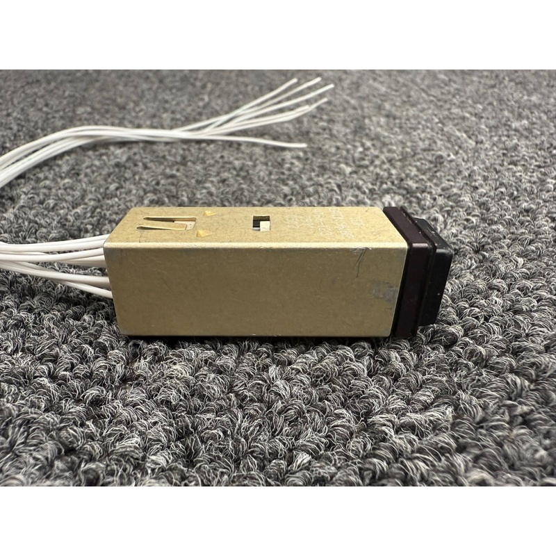 582-10A4B0C3-0451 Eaton Press to Test Switch (Core)