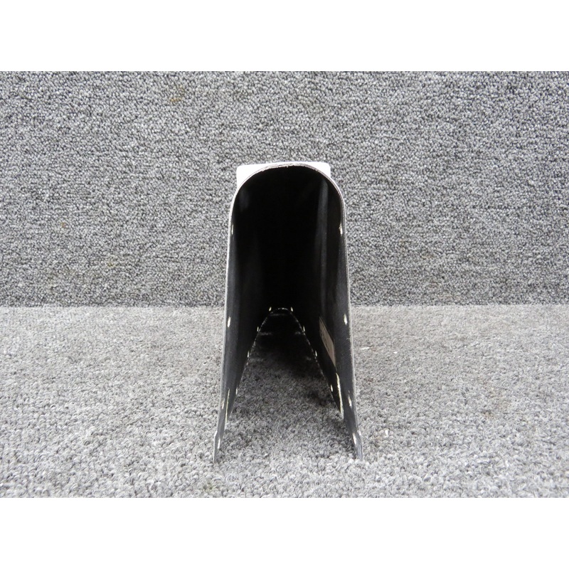 K1231064 Knots 2U Vertical Fin Tip Cap with Beacon Cutout