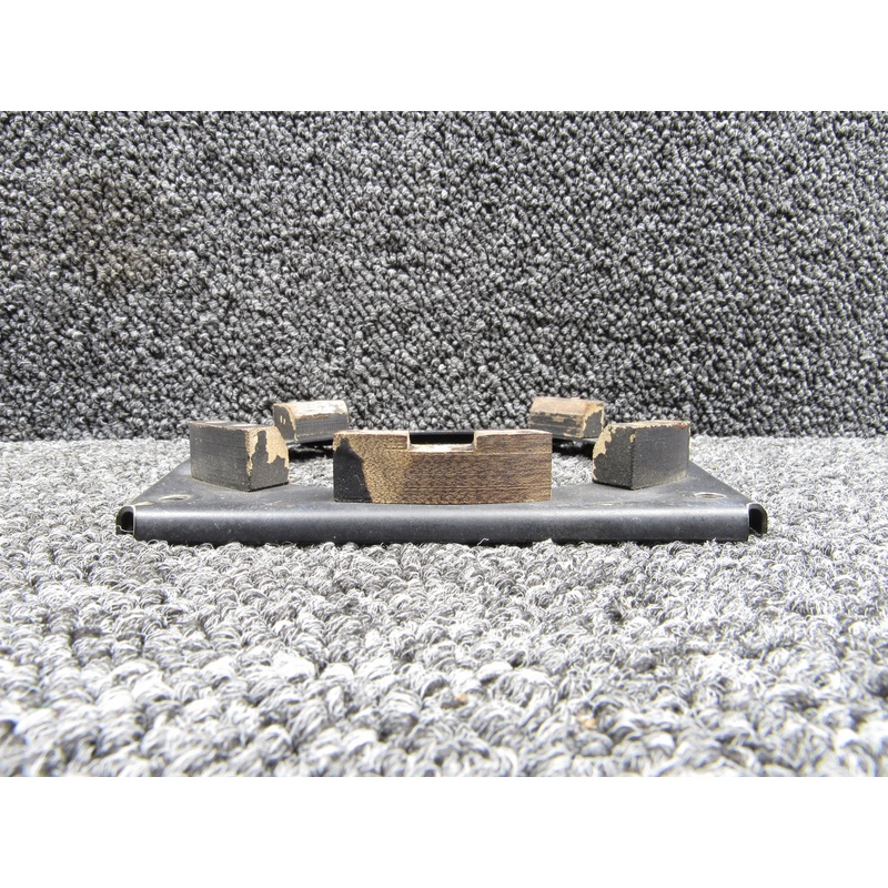 137162B403 Jetstream 31 Taxi Light Plate Assembly