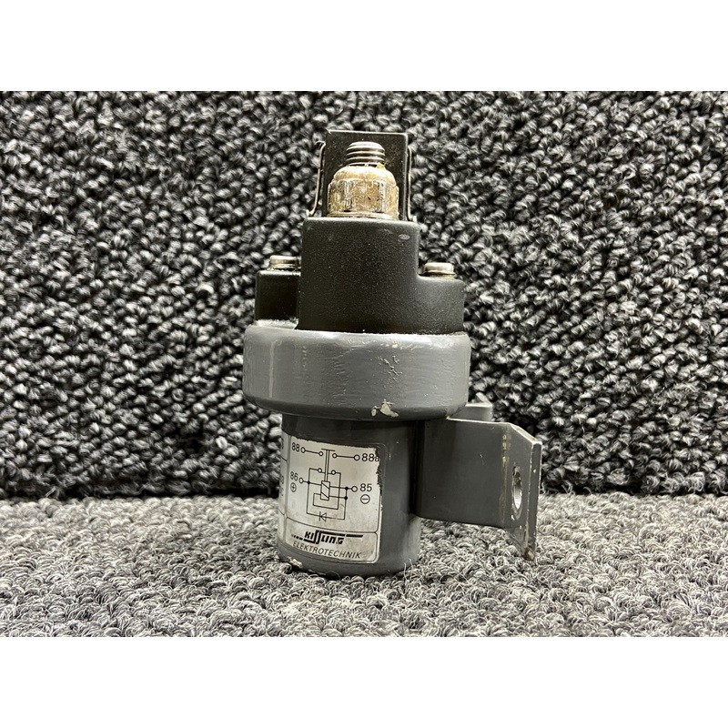 26.55.21.903 (Alt: B415-1) Avia Aft Battery Relay Solenoid (10-16V, 300A)