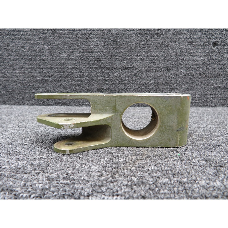 400009-002 Piper Aerostar 601 Main Gear Door Installation Idler RH