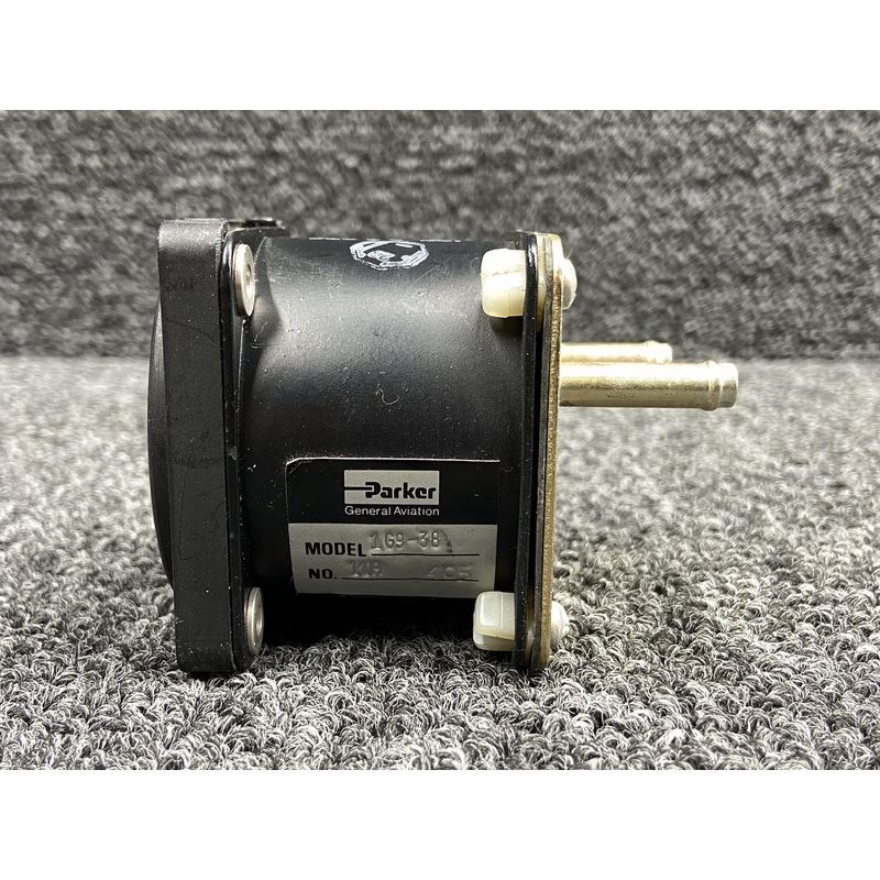 58-380017-3 Parker 1G9-38 Suction Indicator