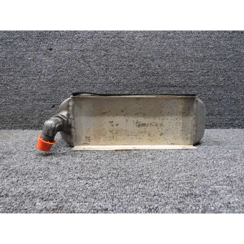 8541336 (Alt: 79-0617) Harrison AP16AN08-02 Oil Cooler (Worn)