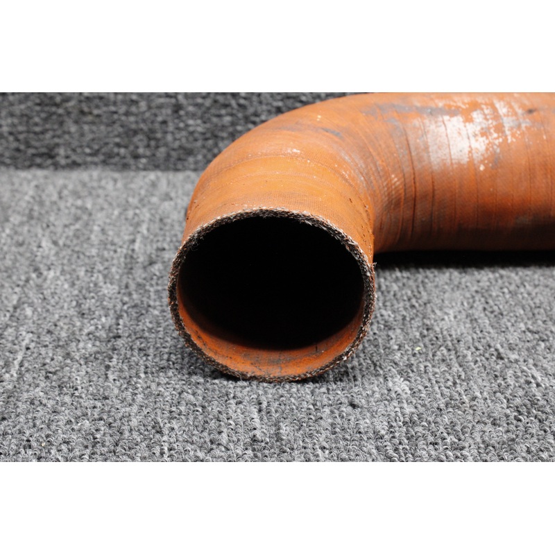 D64-8126-00-04-04 Austro E4B Turbo Charge Air Hose