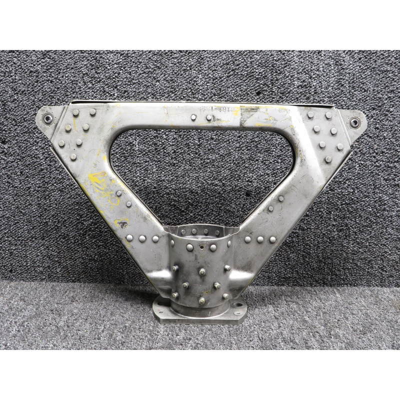 016A-13250-81 Mitsubishi MU2B60 Engine Mounting Assembly