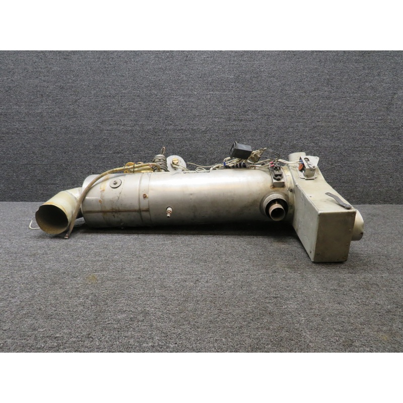 37D77 Janitrol B3040 Heater Assembly with Heater Box (Worn, Dented) (Volts: 12)