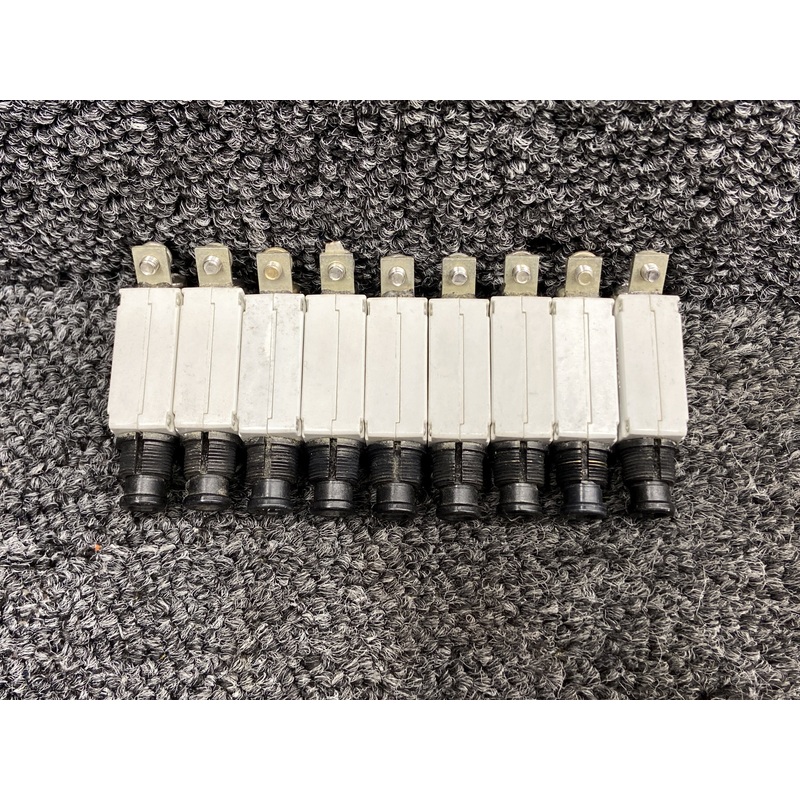 7274-11-1/2 Klixon Push to Reset Circuit Breaker Set of 10 (0.5 Amp)