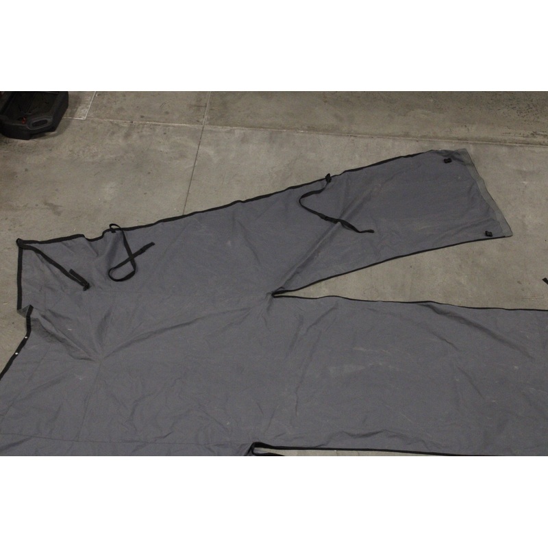 Cessna T210L Ariewest Upholstery Full Window Fuselage Cover