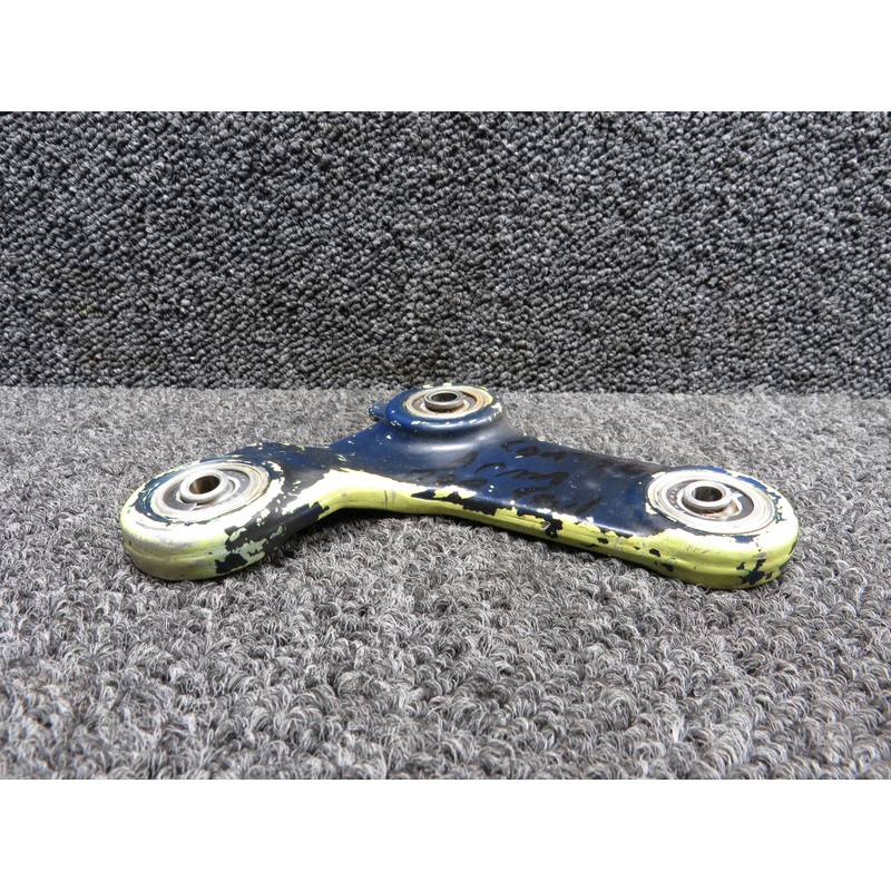 212-001-759-101 Bell 412SP Tail Rotor Bellcrank Assembly