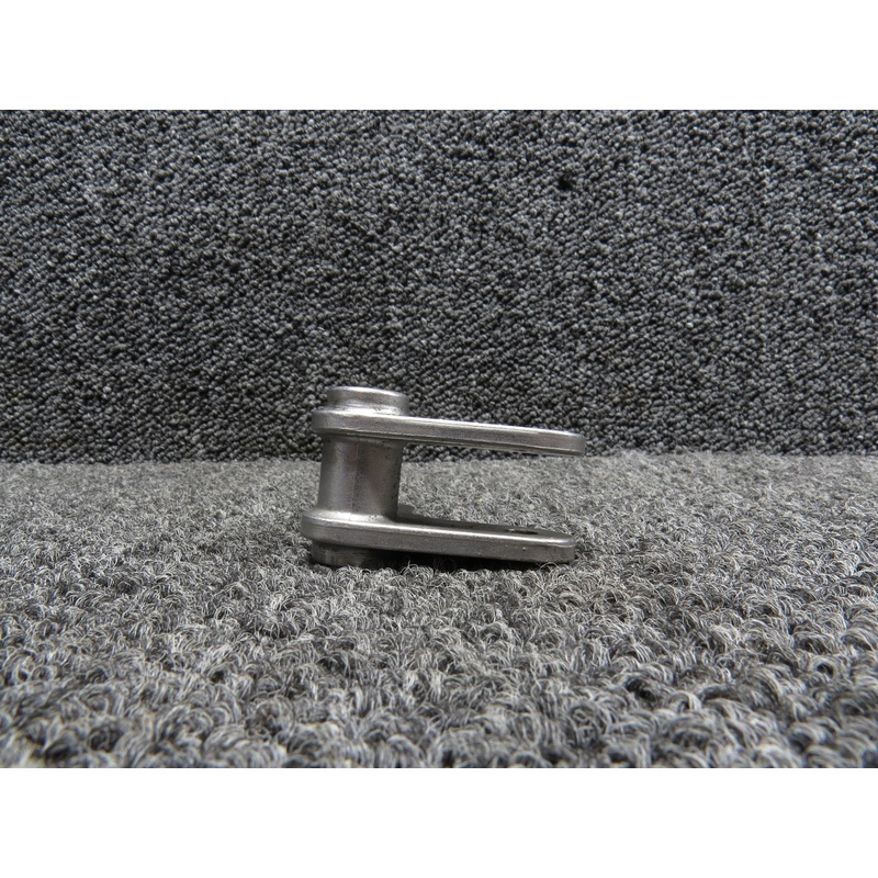 212-061-113-1 (Cast: 212-061-113-3) Bell 412 Engine Mount Fitting