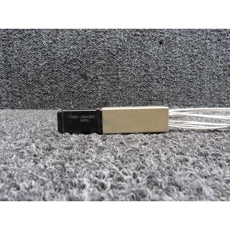 582-10A4B0C3-0451 Eaton Press to Test Switch