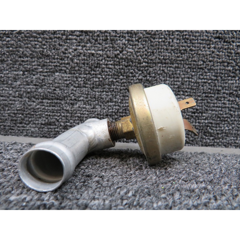 84159-002 Piper PA-46-350P Hobbs Vacuum Pressure Switch with Tube (Bent)