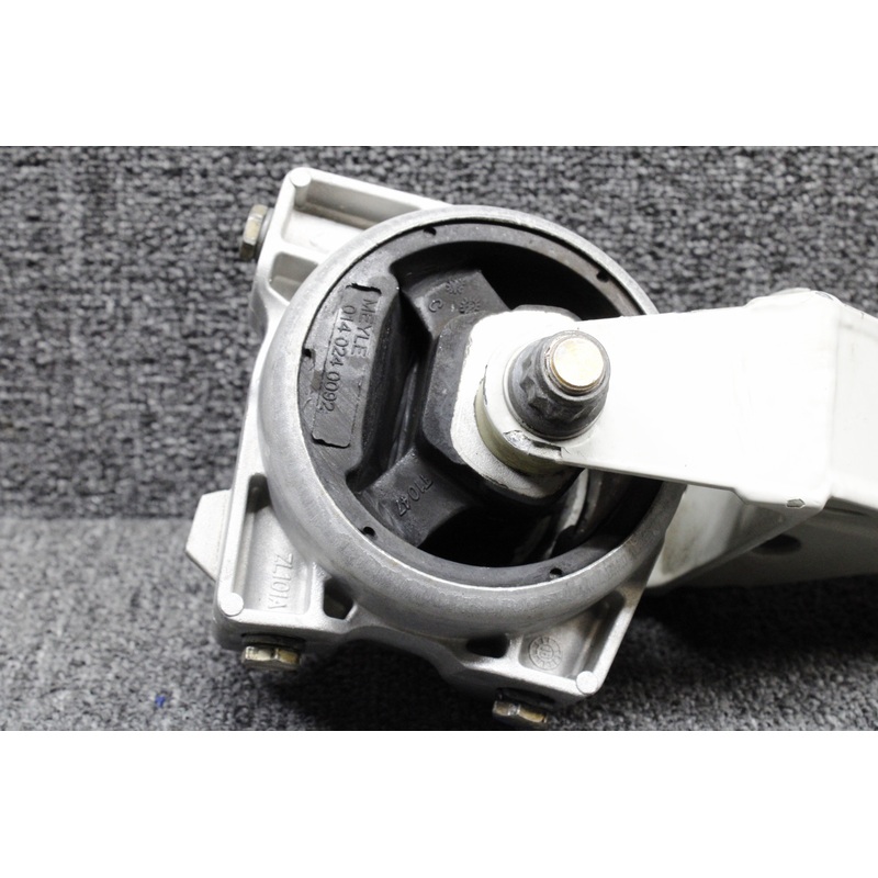 D64-7126-27-40-1 Diamond DA42-NG Austro E4B Engine Shock Mount Assembly Fwd LH