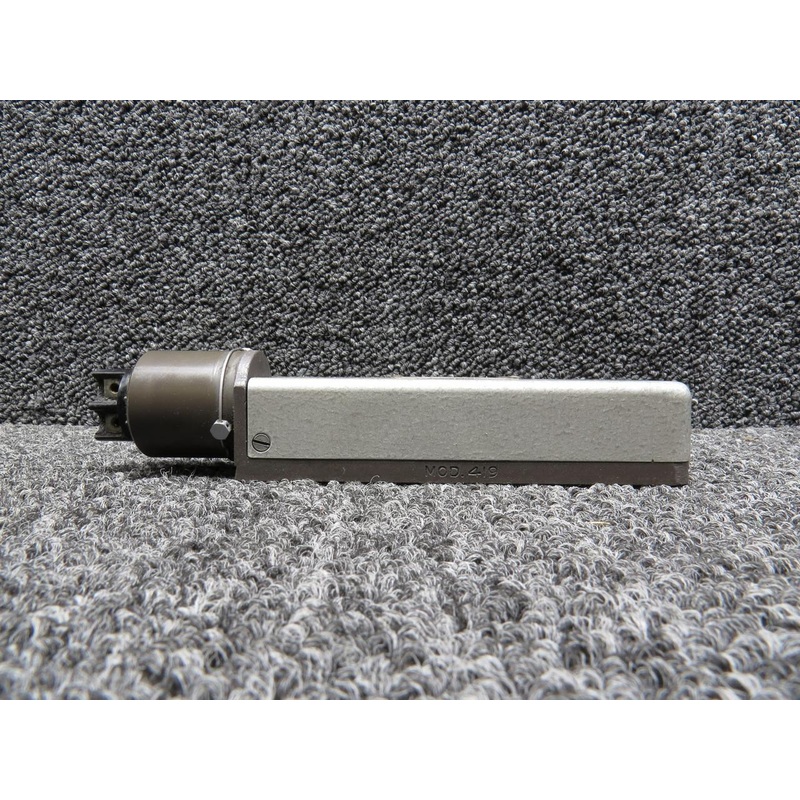 S122-6-126R Weston Instruments Pressure Transmitter (0-3000 PSI)