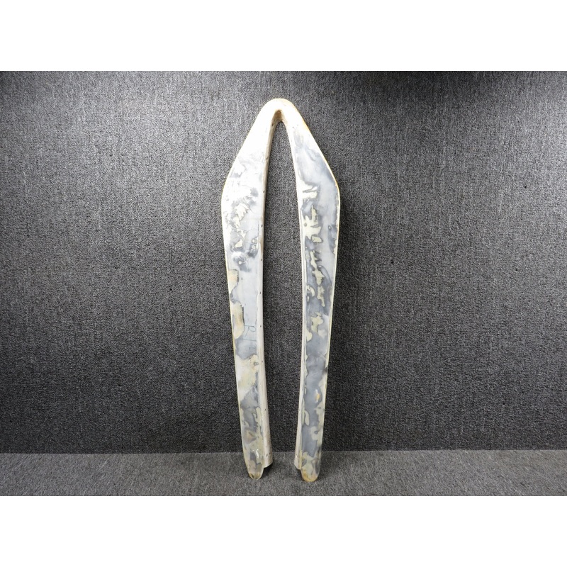 2332021-804 Lear L-25B Horizontal Stabilizer Gap Fairing RH