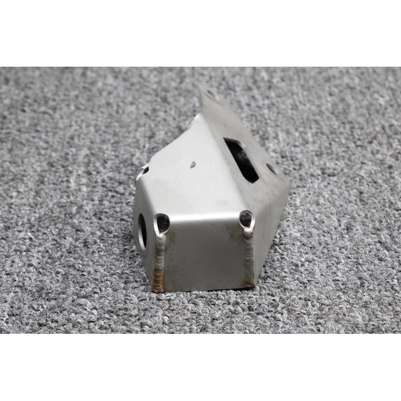D64-2610-11-01 Diamond DA42-NG Austro E4B Fire Sensor Bracket