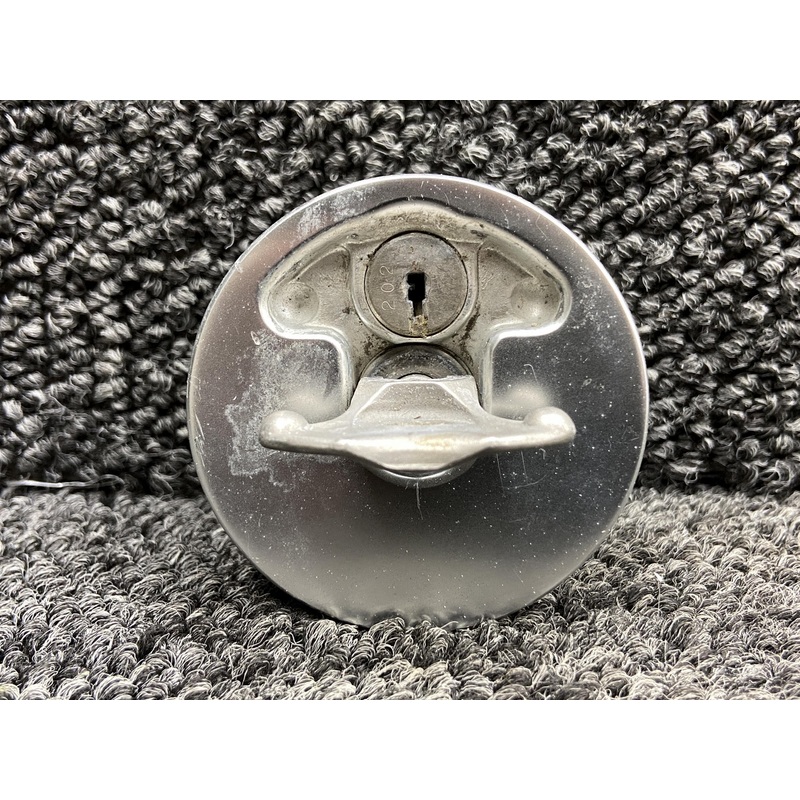10052-001 Newton Equipment Aero 200 Locking Fuel Cap Assembly (Minus Key)