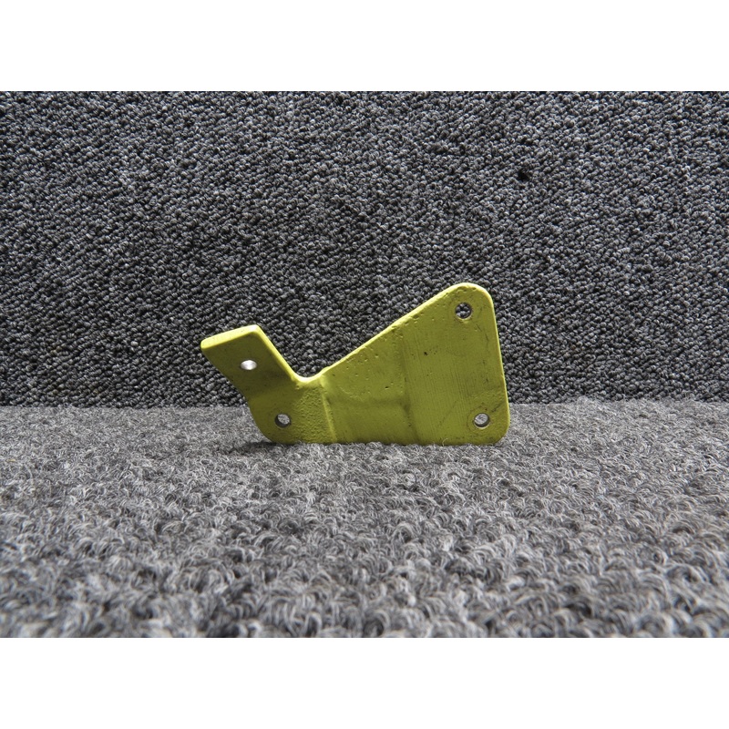 205-060-855-2C Bell 412 Lower Cowl Support Hinge