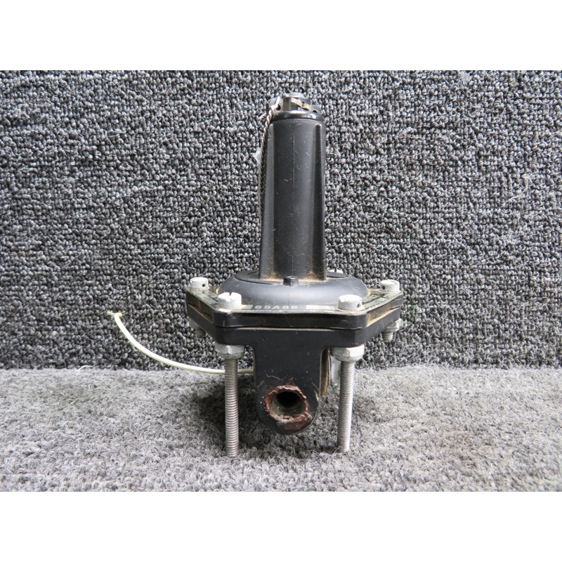 65A86-17-0 Surface Combustion Corp Fuel Pressure Regulator