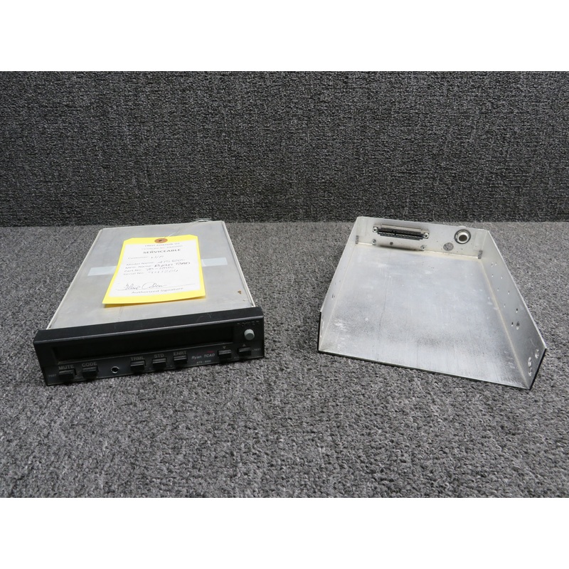 70-1000 Ryan ATS-8000 TCAD Radio with Tray (Volts: 11-29)