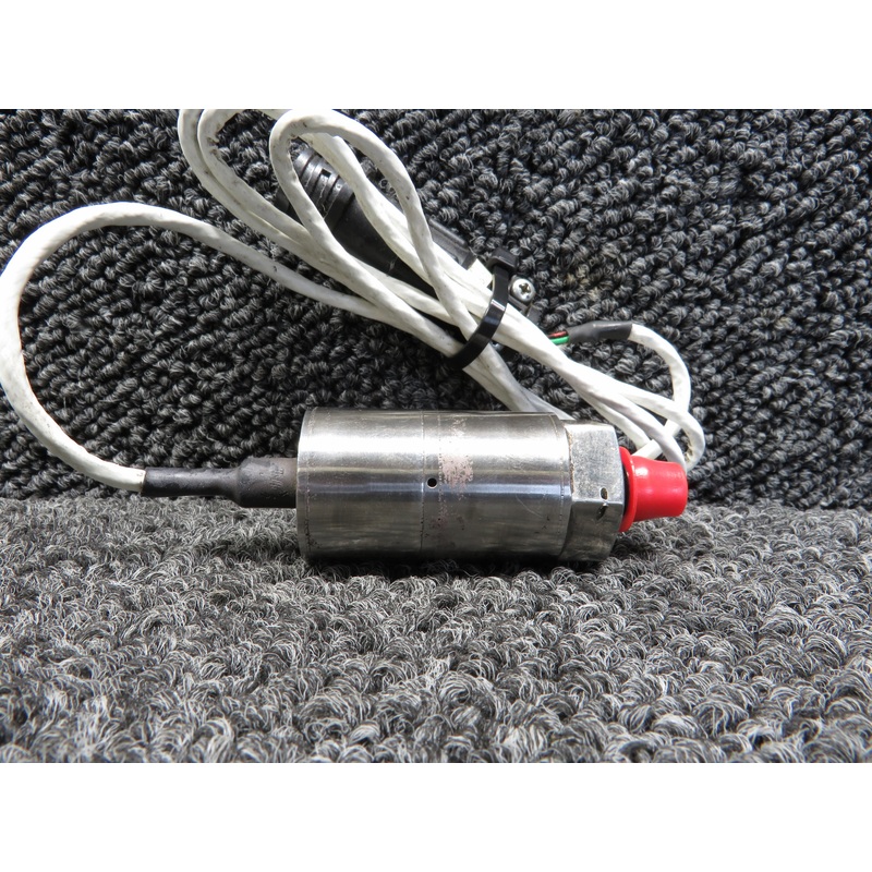 APT-154-1000 Kulite Engine Oil Pressure Transducer (Volts: 10) (0-100 PSI)