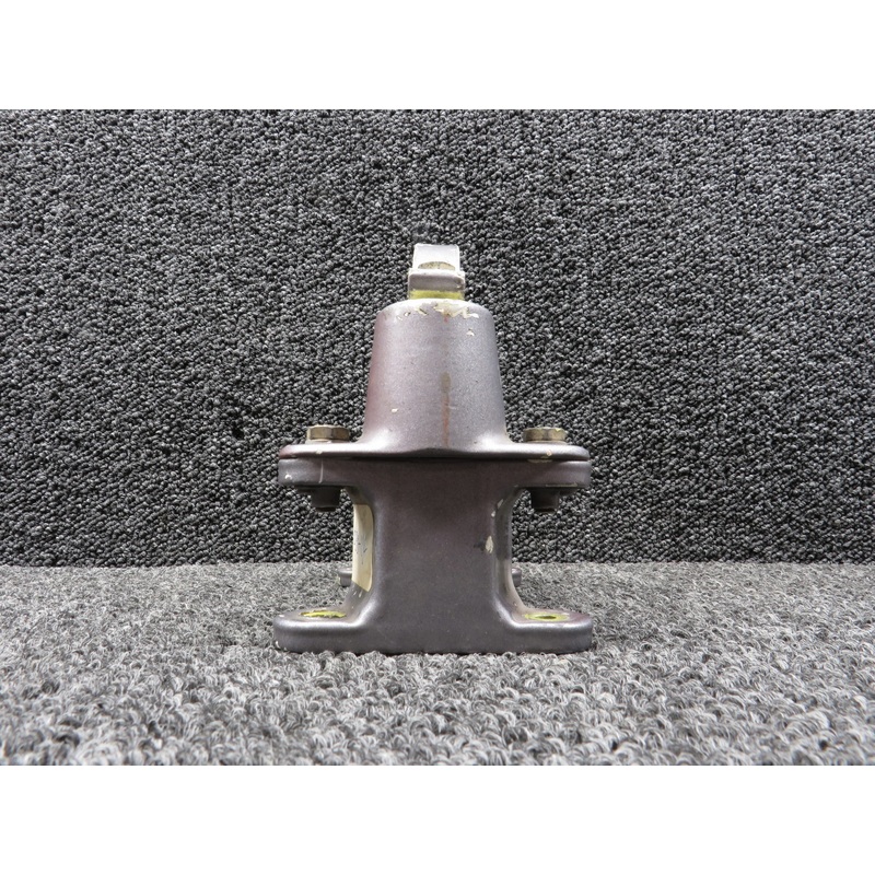 206-030-104-1 Bell 206BIII Skid Block with Spacer Block (Chipping Paint)