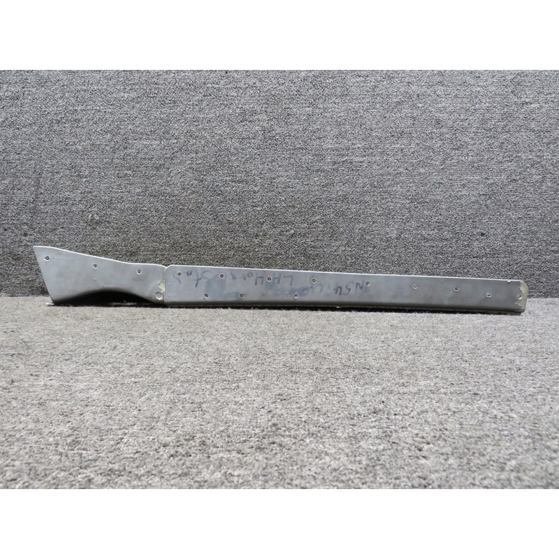 45A21018-001 Mitsubishi MU-300 Horizontal Stabilizer Angle Cover Assy (Colored)