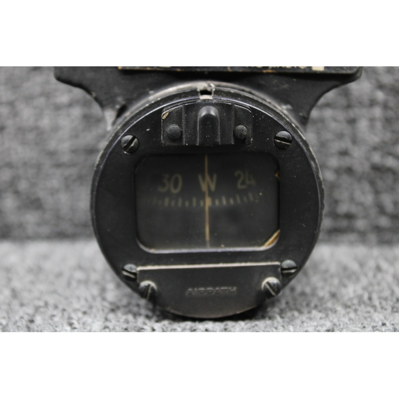 C660501-0101 Airpath Window Mounted Magnetic Compass, Lighted (Corrosion)