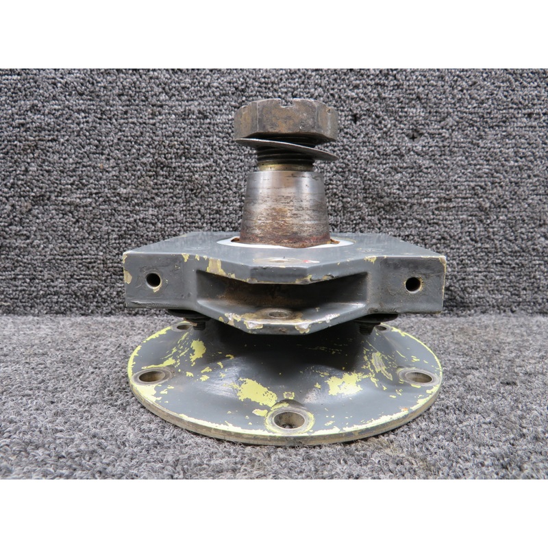 A007-3 (Alt: A181-4) Robinson R22 Fan Shaft and Lower Bearing Assembly (Worn)